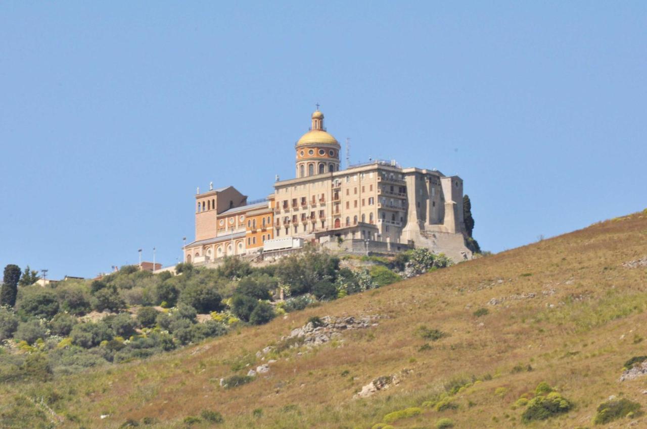 Casa Benny Difronte Al Mare Daire Oliveri Dış mekan fotoğraf