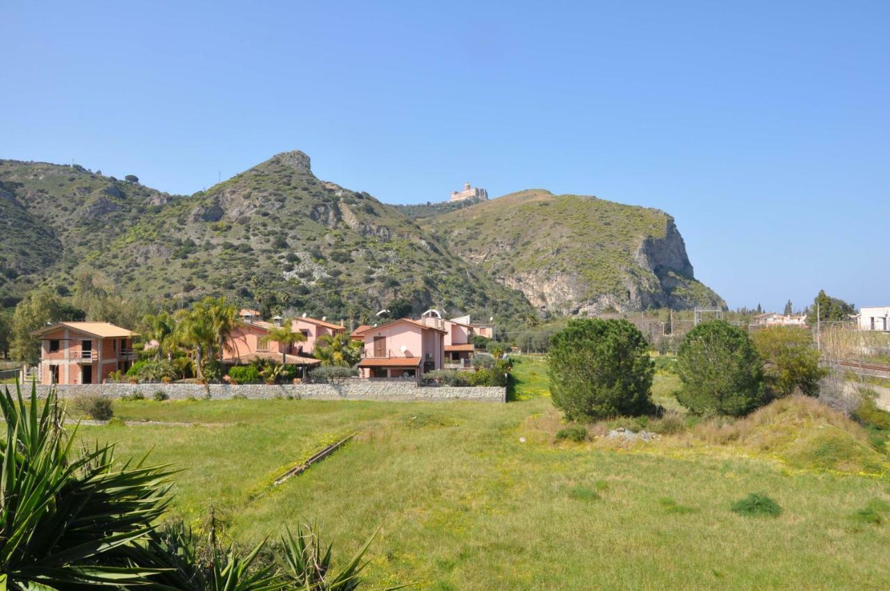 Casa Benny Difronte Al Mare Daire Oliveri Dış mekan fotoğraf